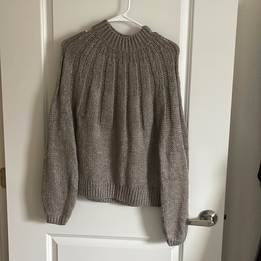 Abercrombie & Fitch Brown Mock Neck sweater with bubble sleeves